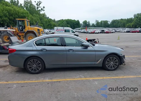 2020 BMW 530I xDrive z USA, uszkodzony, nr VIN WBAJR7C01LCD65529